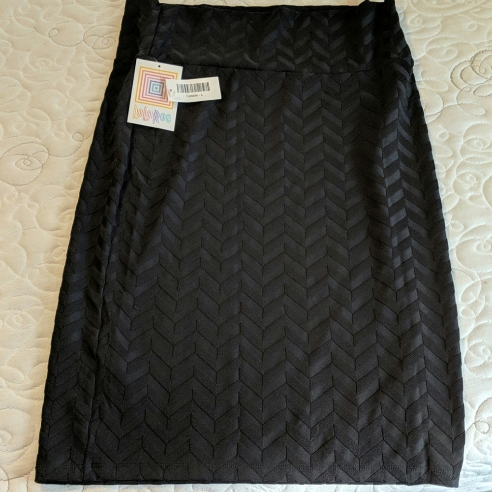 Lularoe black Cassie skirt